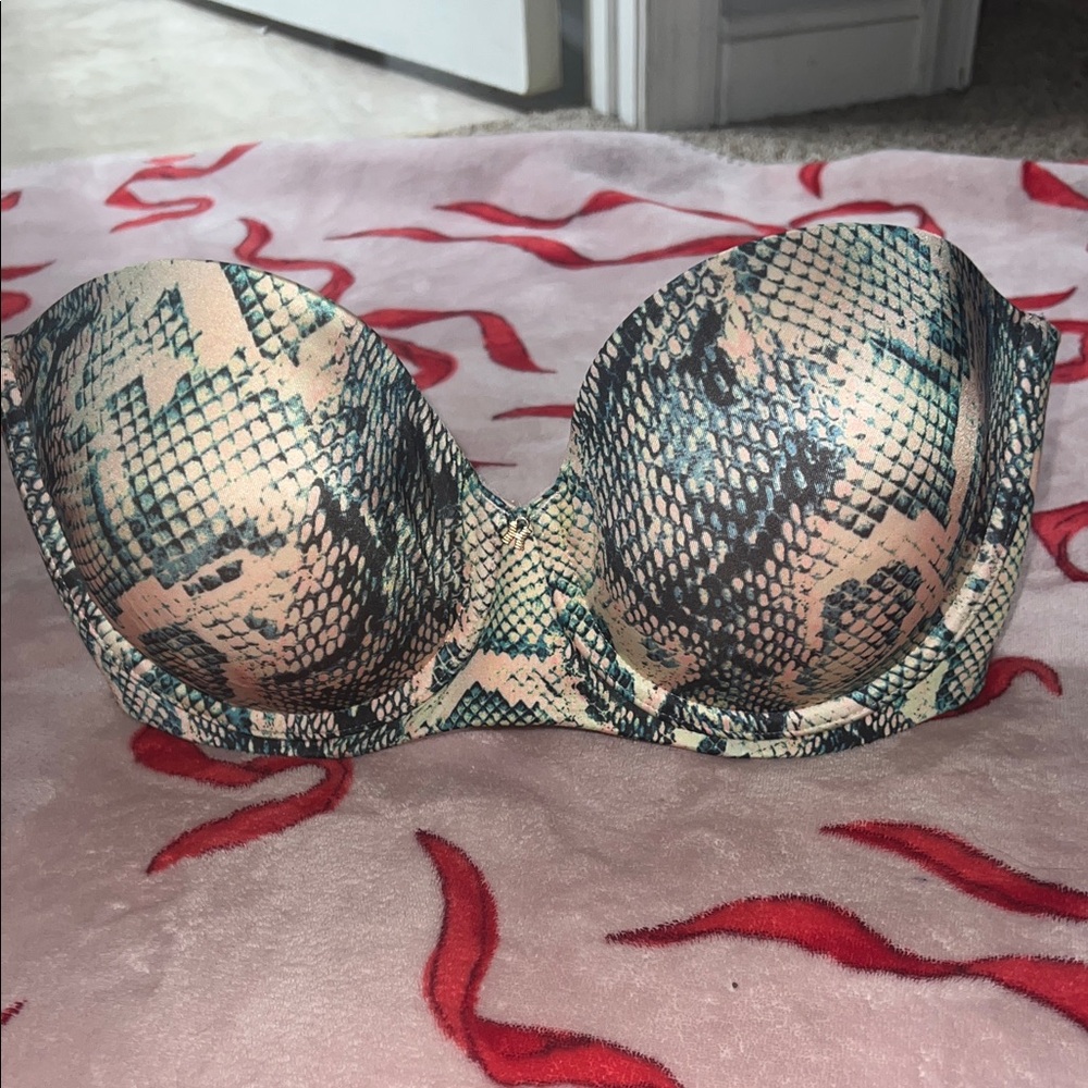 Savage X Fenty Snake Print Bra - Green and pink